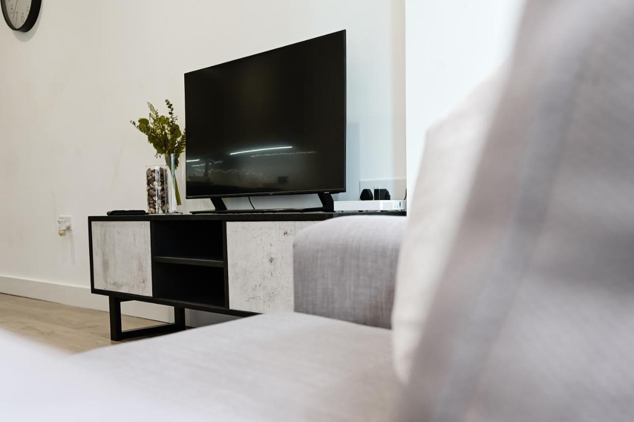 Khayat Homes - The Owelor - Two Bed Λονδίνο Εξωτερικό φωτογραφία